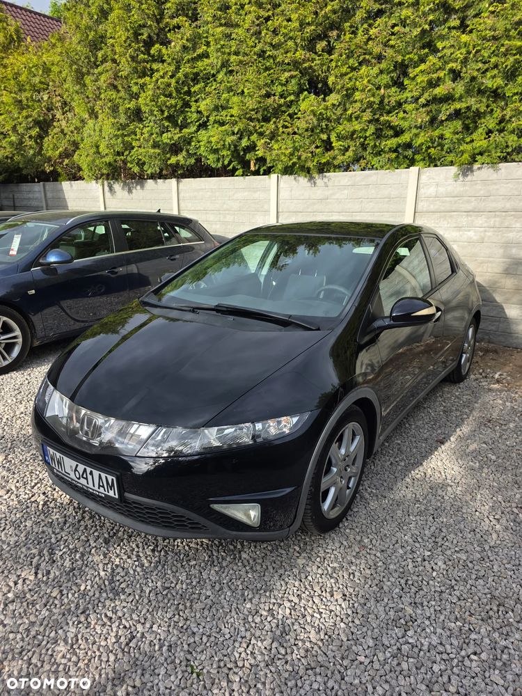 Honda Civic 1.8 Comfort - 3