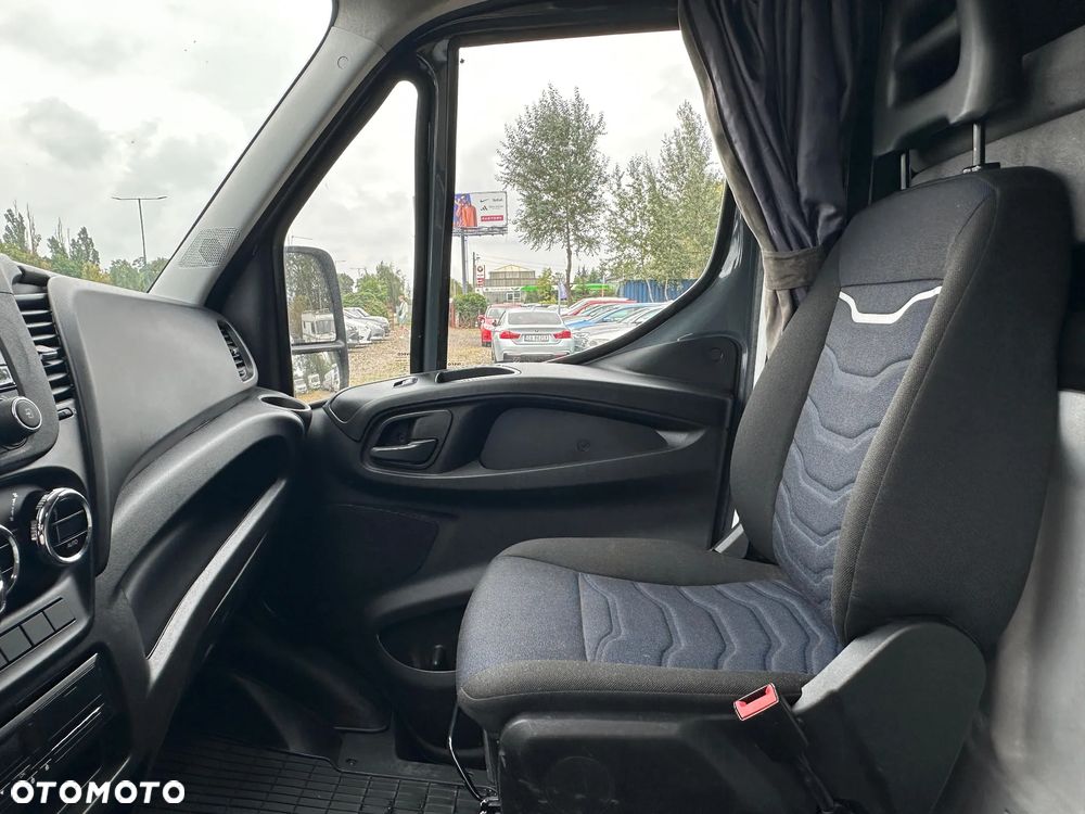 Iveco Daily 35S18 - 19