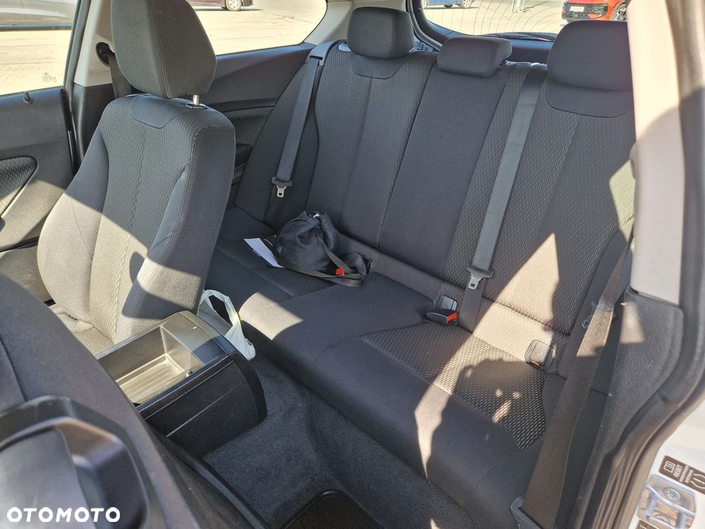 BMW Seria 1 116d - 11