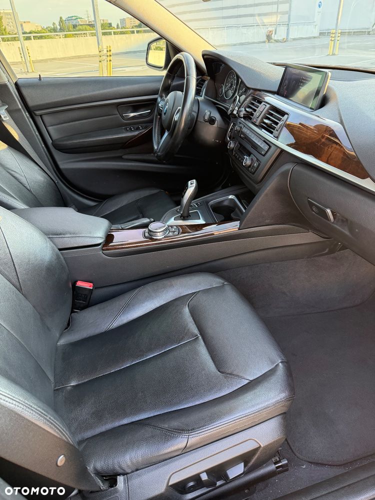 BMW Seria 3 328i - 11