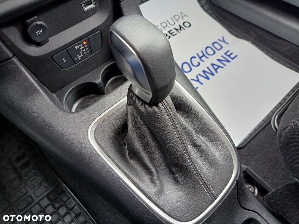 Citroën C3 1.2 PureTech Max EAT6 - 24