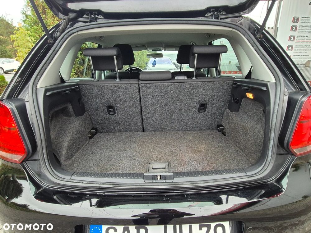 Volkswagen Polo 1.4 16V Comfortline - 29
