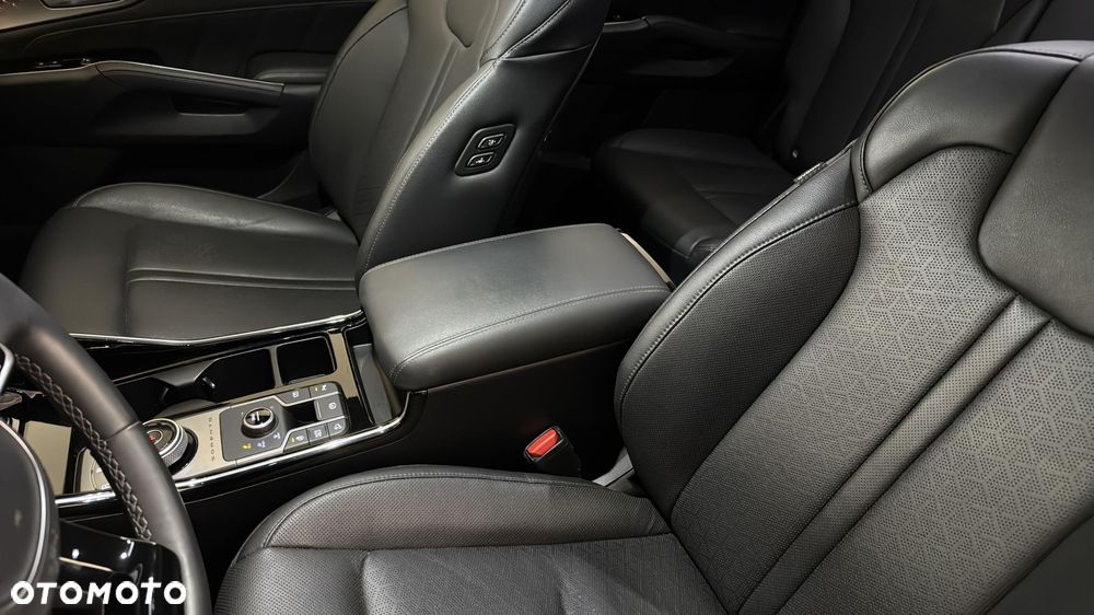 Kia Sorento 1.6 T-GDI HEV XL 7os - 12