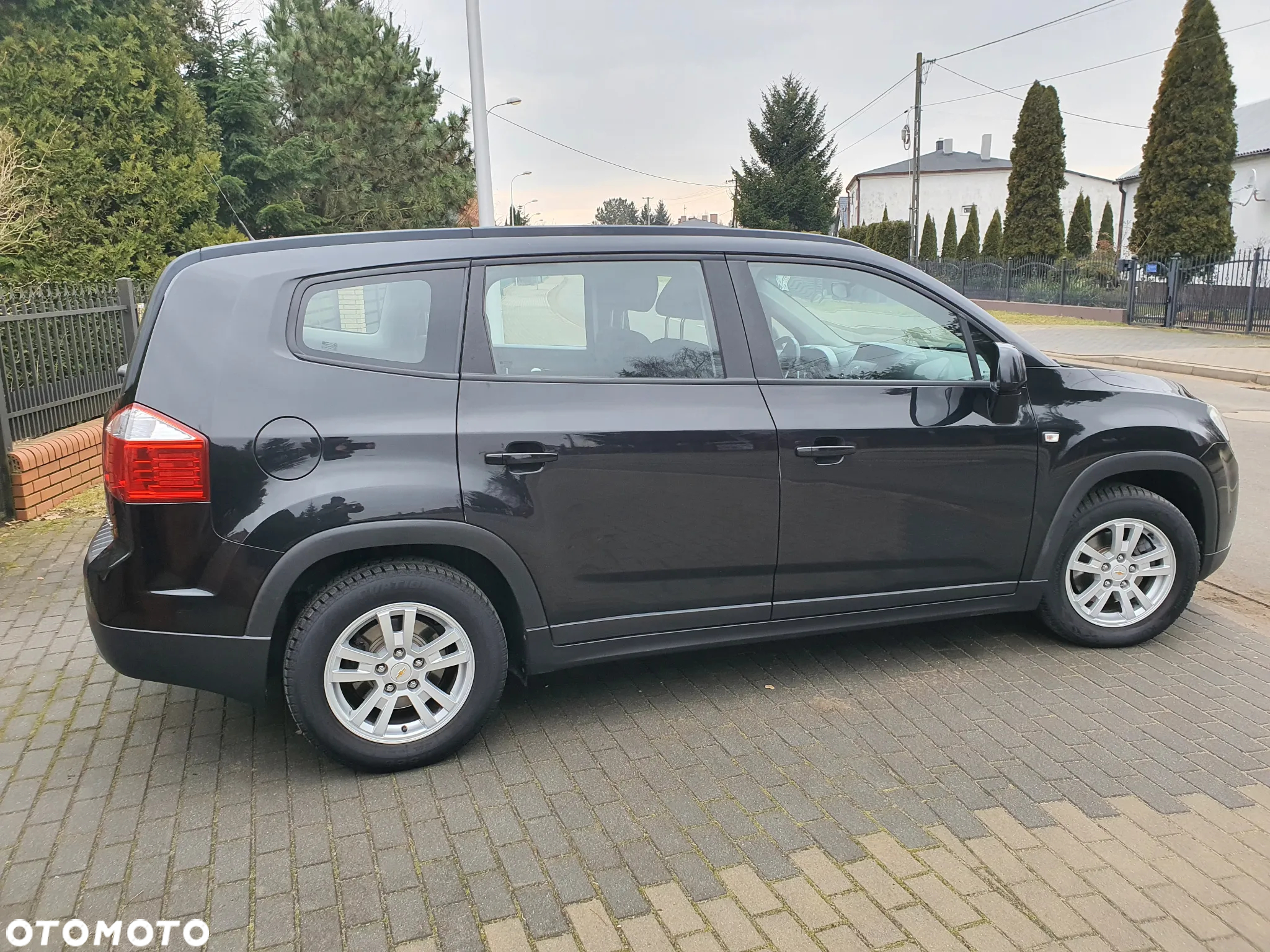 Chevrolet Orlando 1.8 LS - 21
