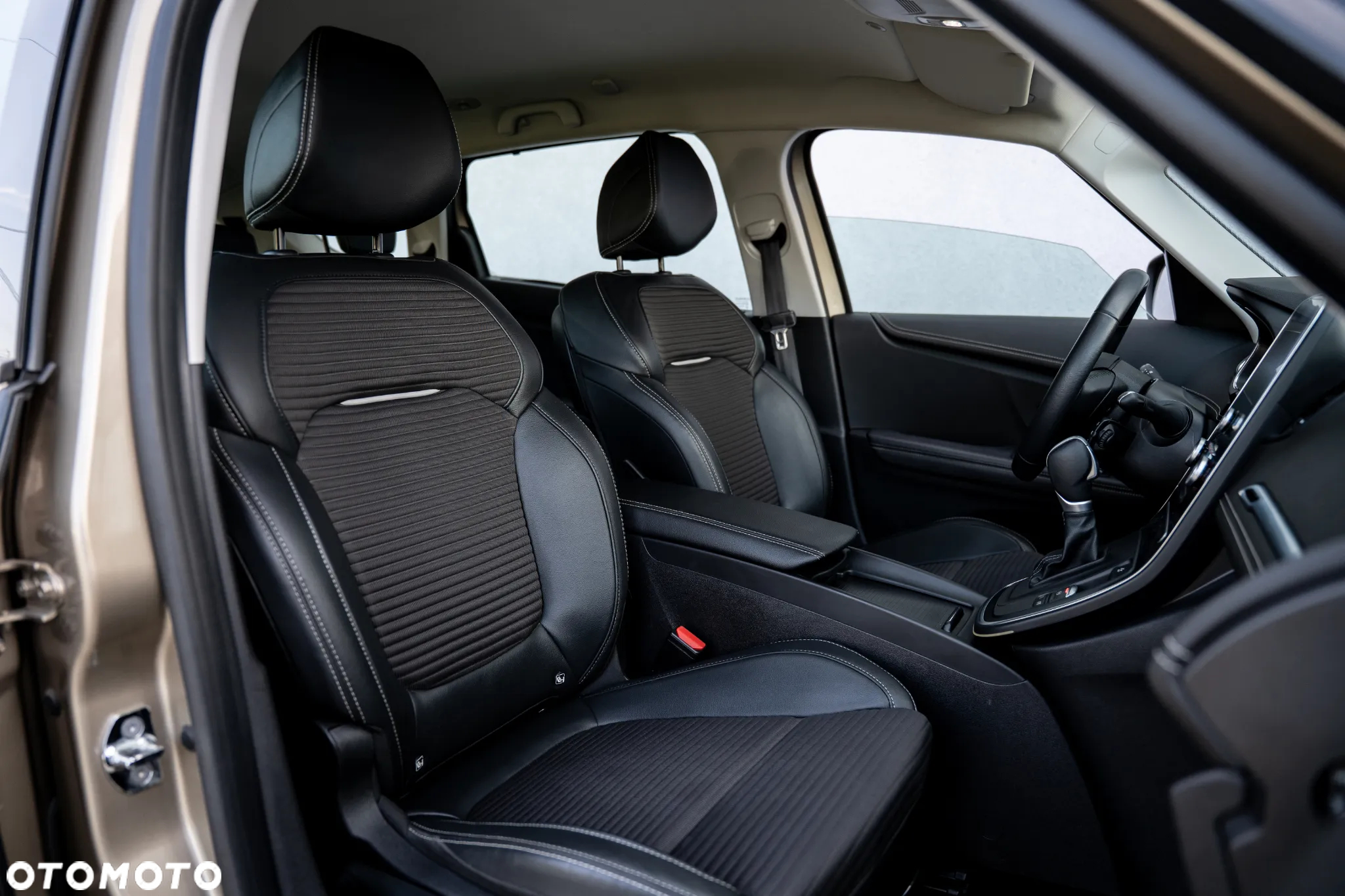 Renault Scenic 1.3 TCe Energy Intens EDC - 13