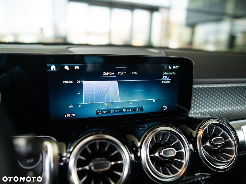 Mercedes-Benz GLB 220 d 4-Matic AMG Line 8G-DCT - 23