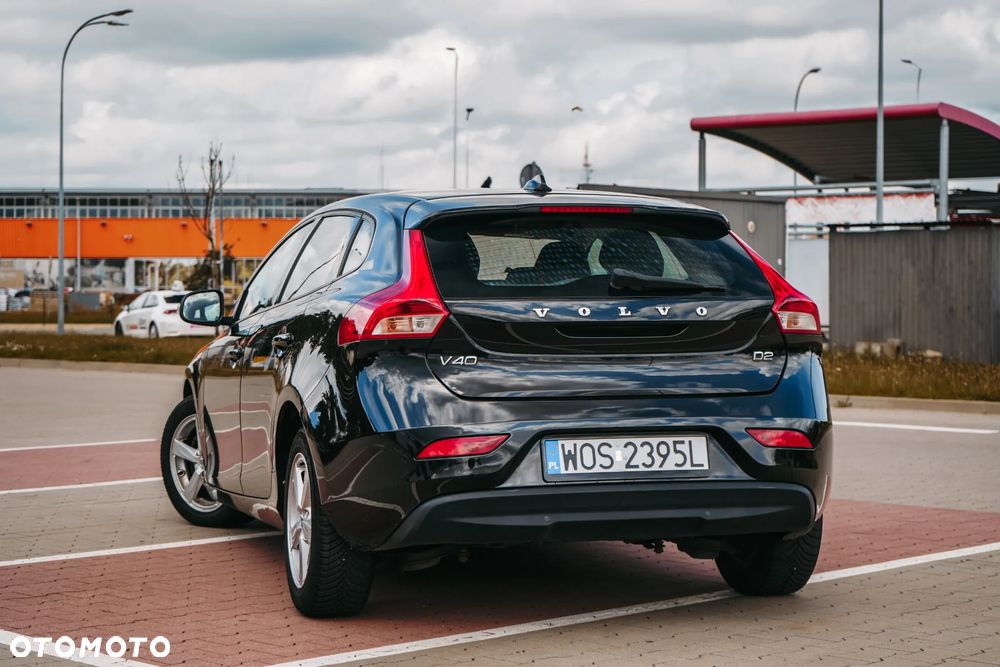 Volvo V40 D2 Momentum - 9