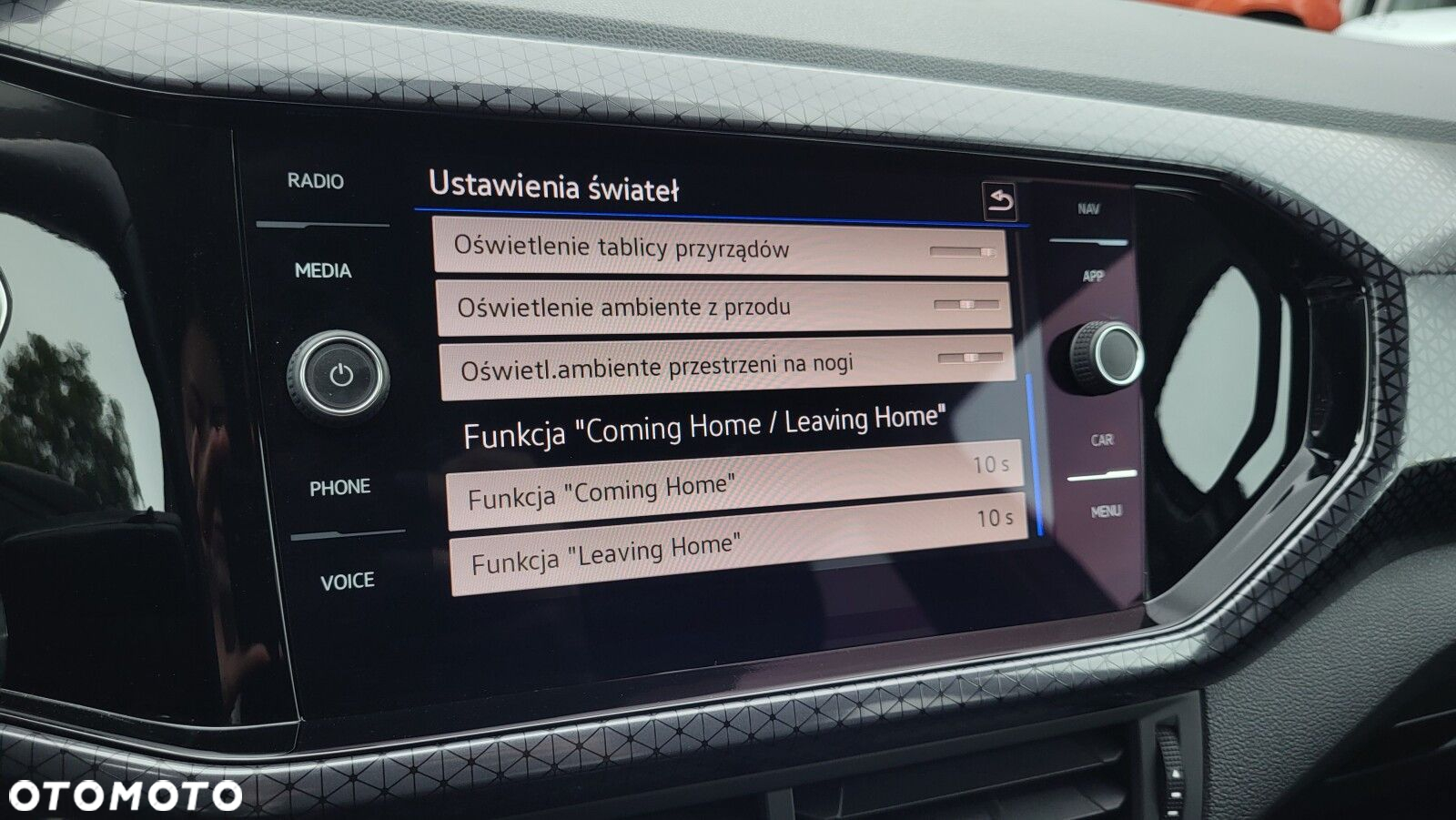 Volkswagen T-Cross - 32