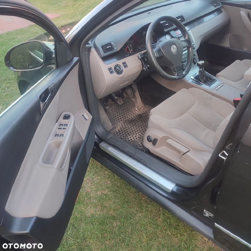 Volkswagen Passat - 6
