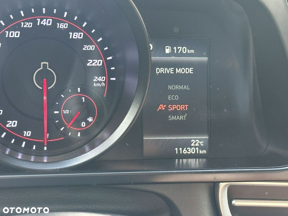Hyundai Elantra - 25