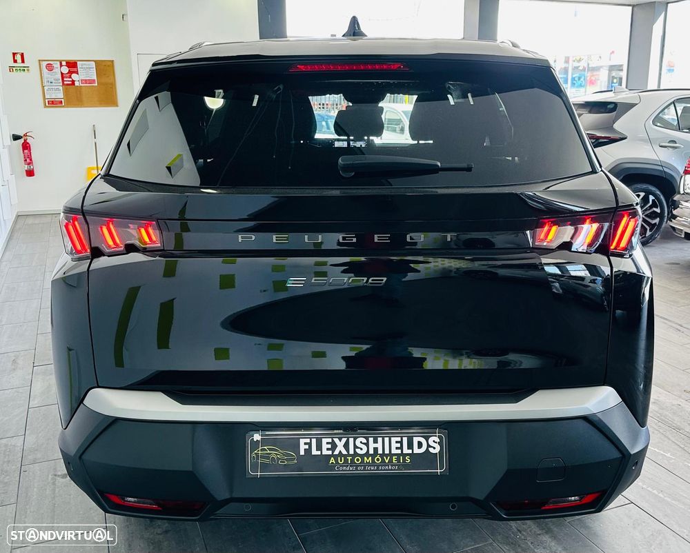 Peugeot E-5008 Allure - 5