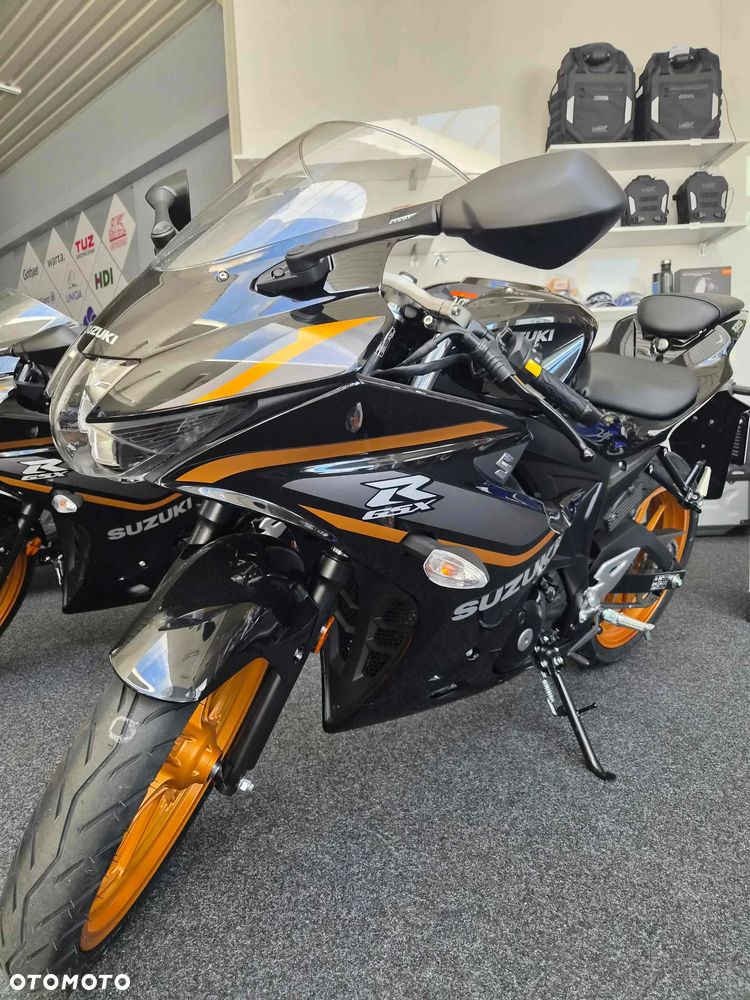 Suzuki GSX-R - 4