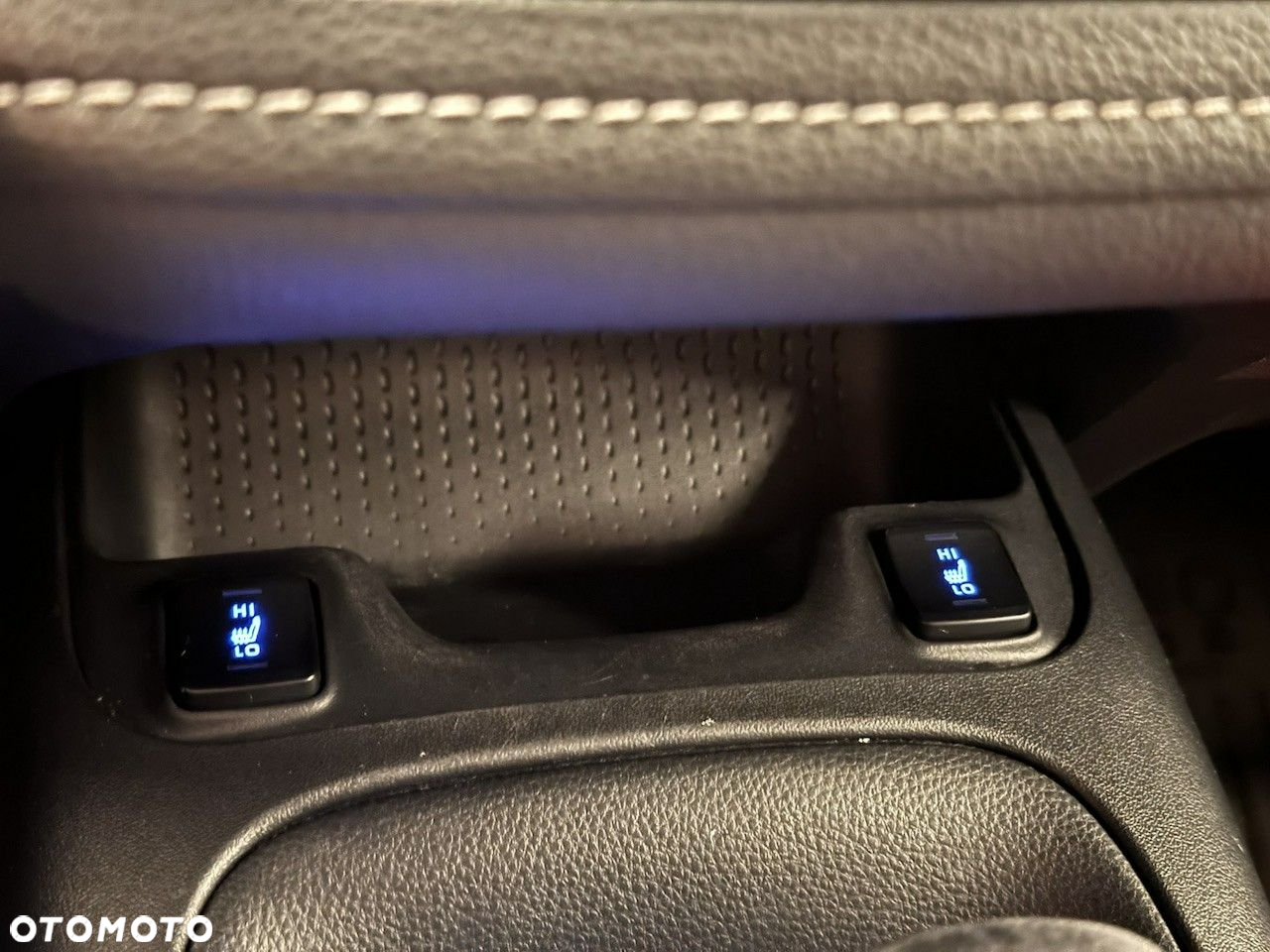 Toyota Corolla - 22
