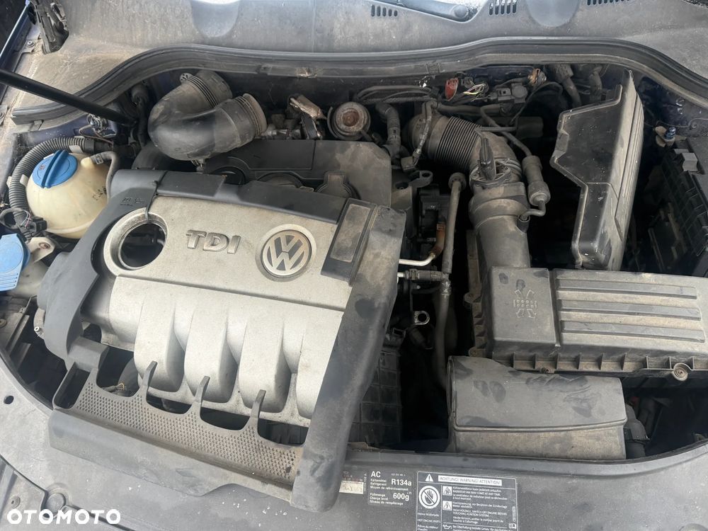 VW Passat B6 Sedan 2.0 TDI DSG Zderzak Drzwi Klapa Błotnik - 2