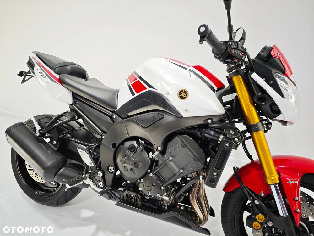 Yamaha FZ - 8