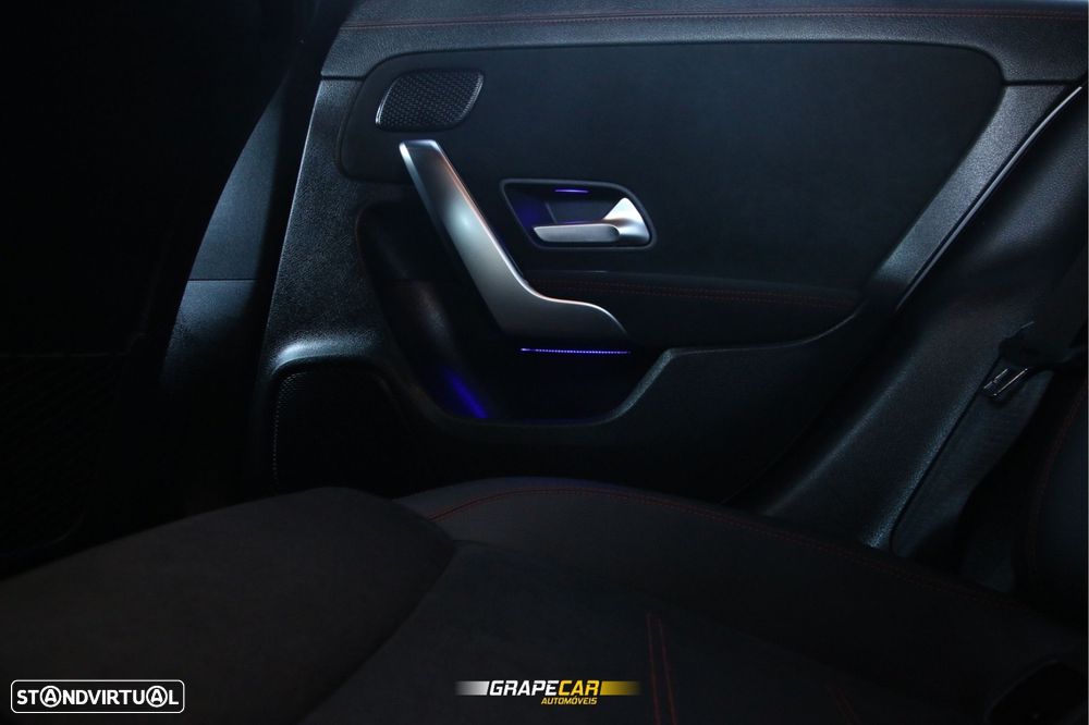 Mercedes-Benz CLA 250 e Shooting Brake AMG Line - 25