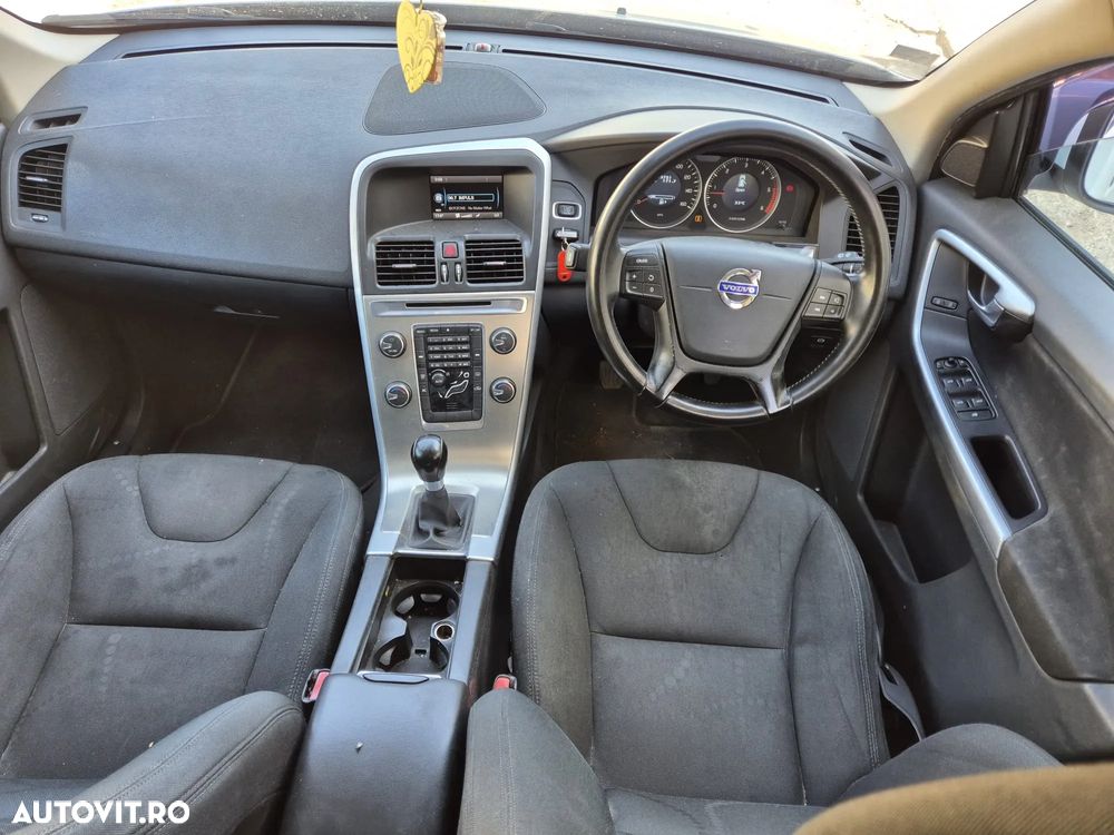 BARA FATA/TRAGER/CAPOTA/ARIPI VOLVO XC60 2011 2/0 D - 7