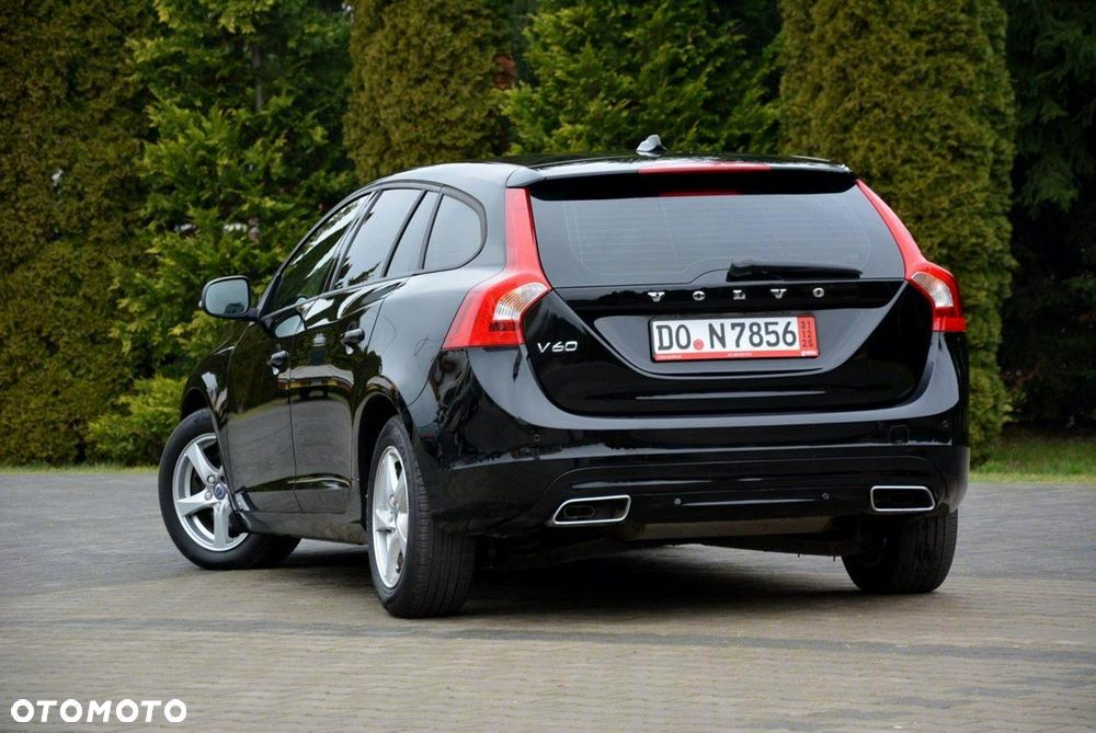 Volvo V60 D4 Geartronic Momentum Pro - 15