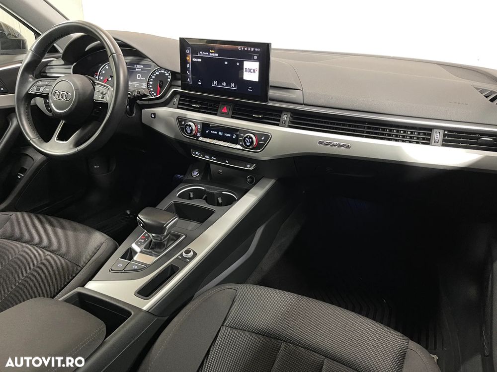 Audi A4 40 TFSI quattro S tronic MHEV Advance - 9