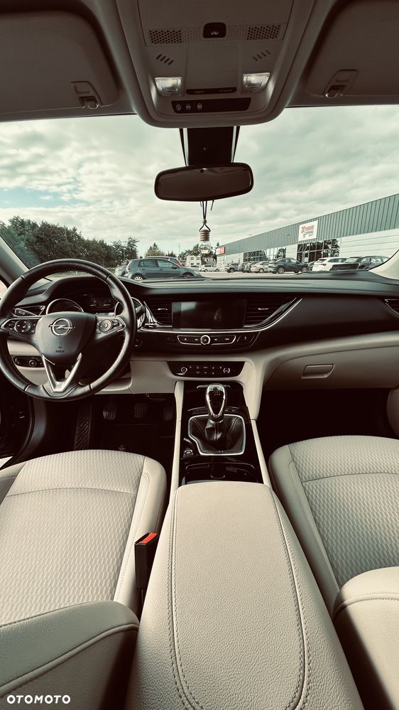 Opel Insignia - 16