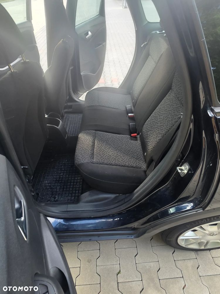 Opel Crossland X - 30