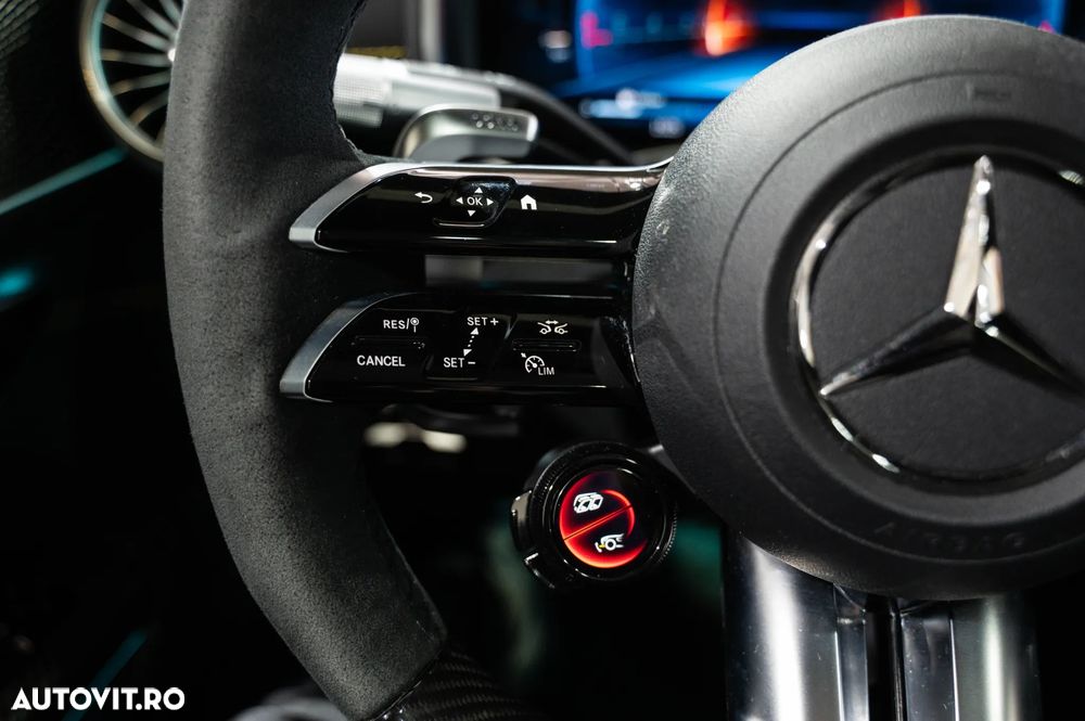 Mercedes-Benz AMG GT Coupe 63 4Matic+ 2D Speedshift MCT 9G - 23