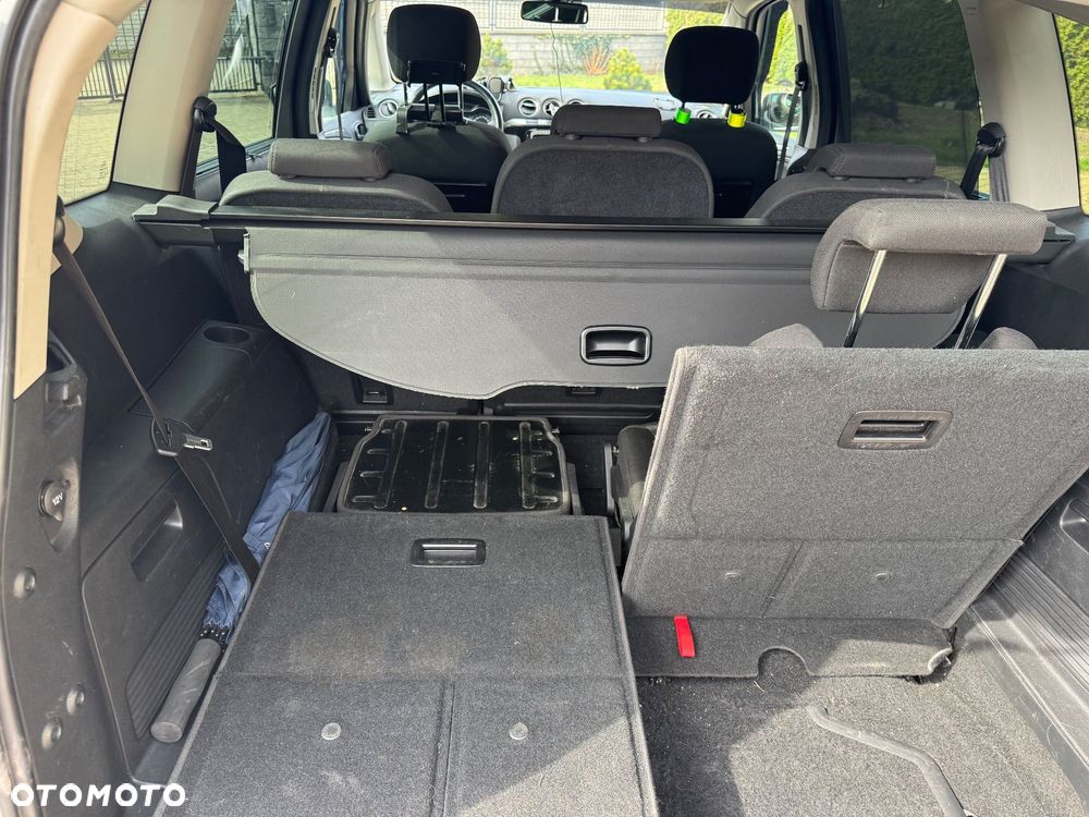 Ford S-Max - 9