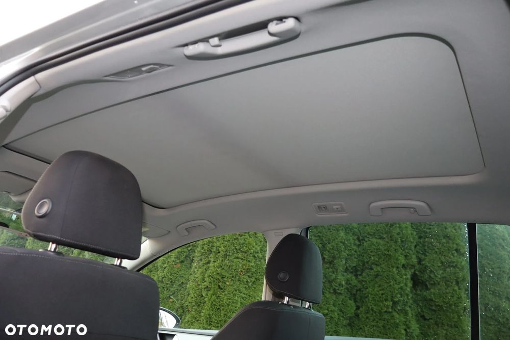 Volkswagen Golf Sportsvan 1.6 TDI BlueMotion Technology Comfortline - 23