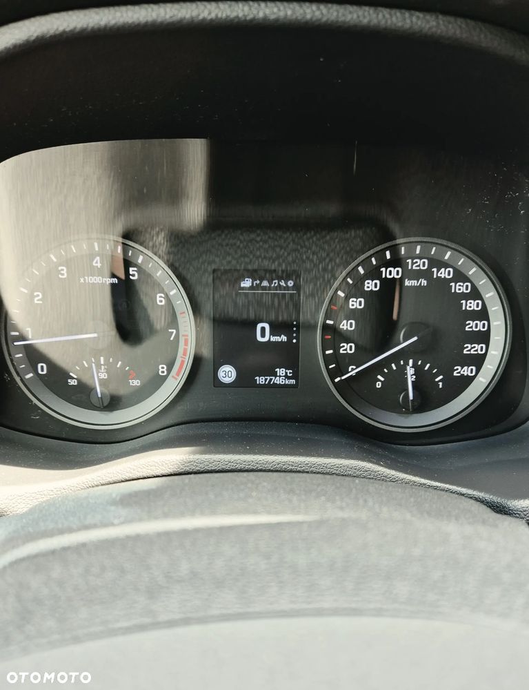 Hyundai Tucson 1.6 GDI BlueDrive GO 2WD - 8