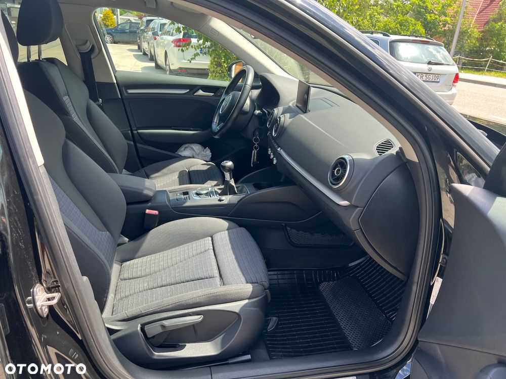 Audi A3 Sportback - 31