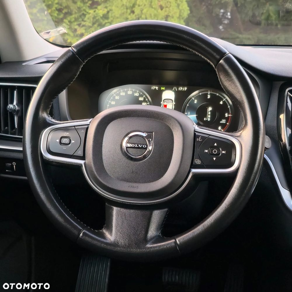 Volvo V60 D3 Geartronic Summum - 37