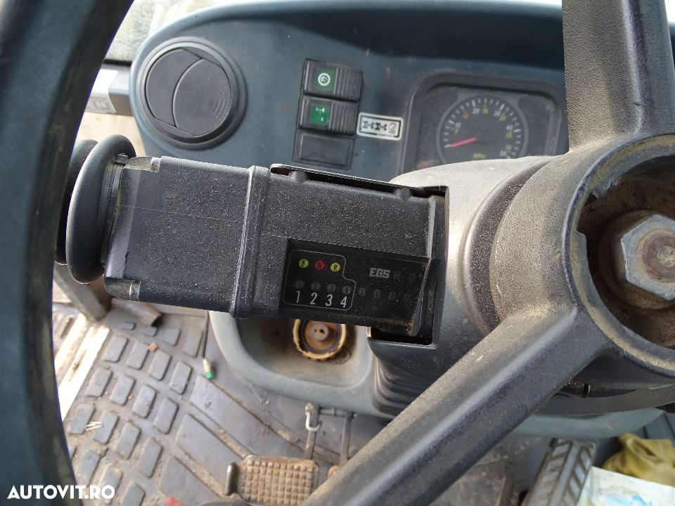 Dezmembrez New Holland LB 115 din 2007 - 6