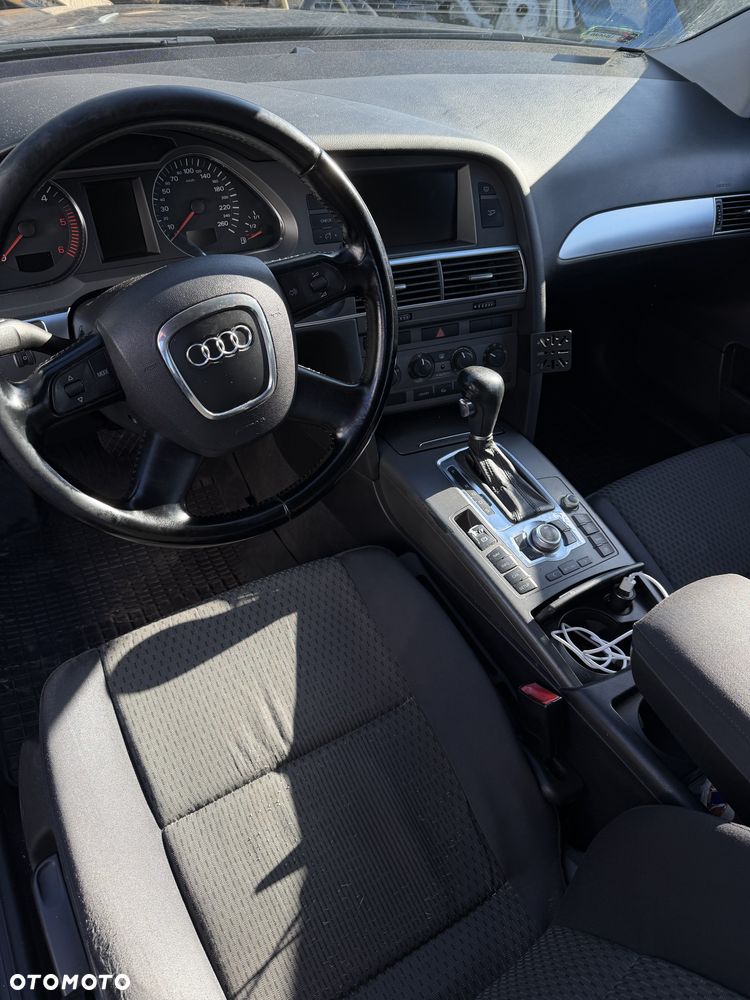Audi A6 Avant - 4