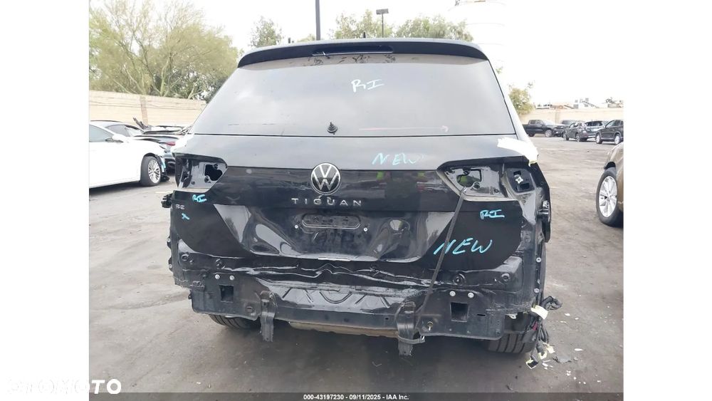 Volkswagen Tiguan - 9