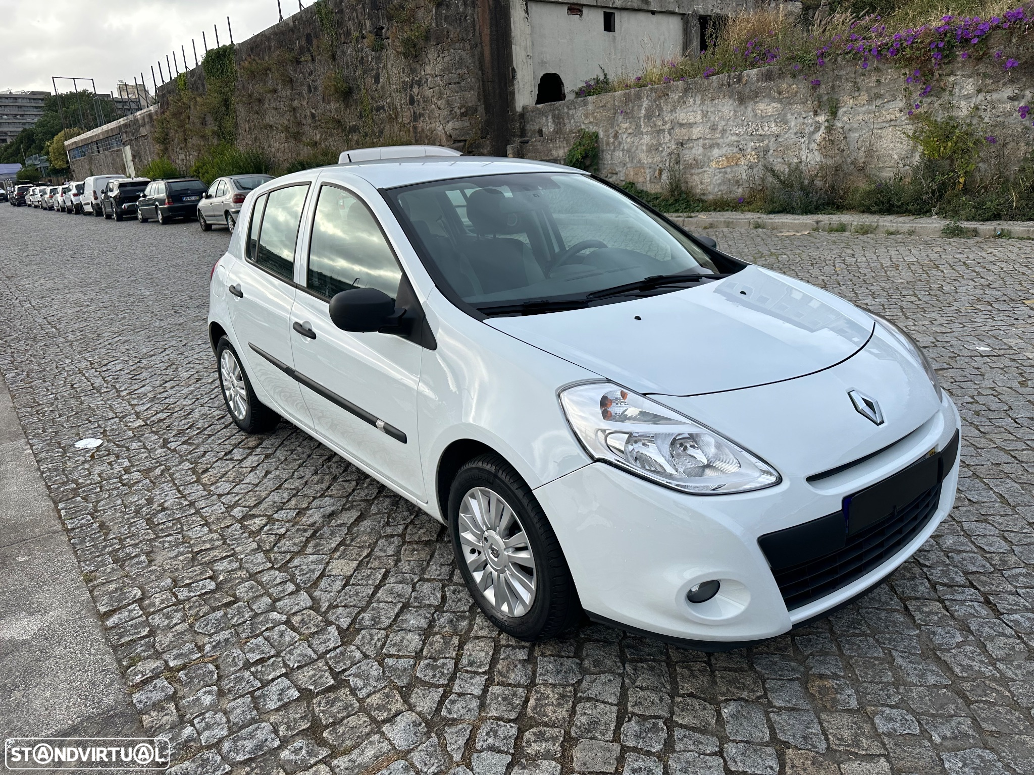Renault Clio 1.5 dCi 90 FAP Dynamique - 10