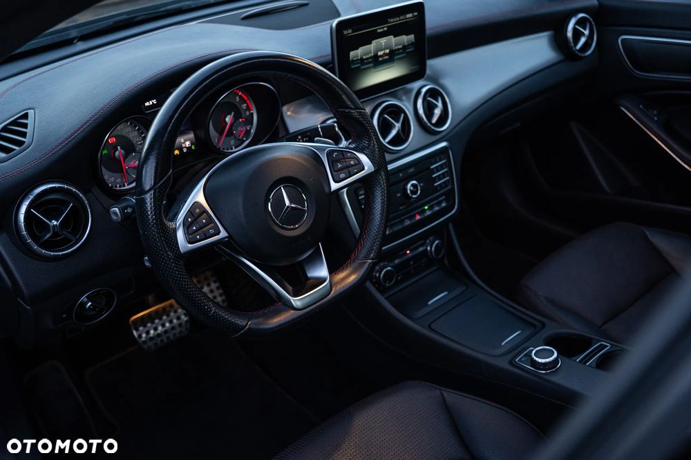 Mercedes-Benz CLA 180 d 7G-DCT AMG Line - 20