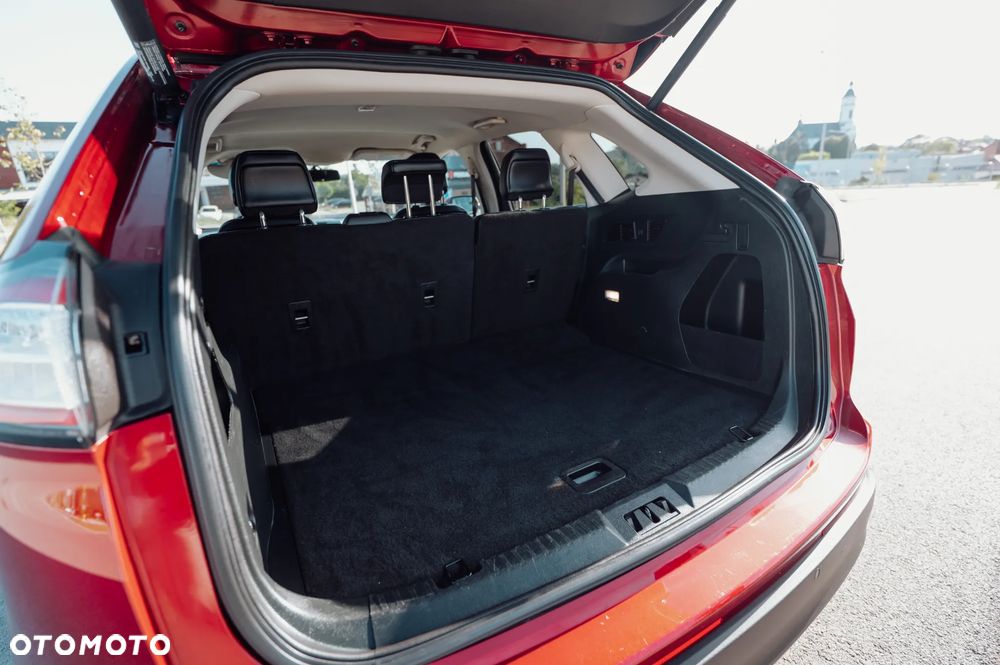 Ford Edge - 32