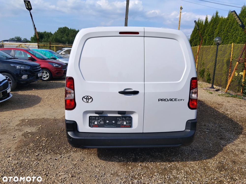 Toyota PROACE CITY - 17