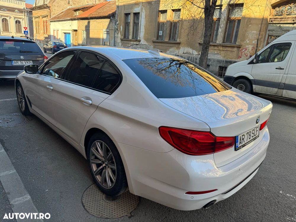 BMW Seria 5 520i AT - 3
