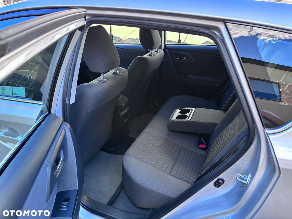 Toyota Auris 1.6 Premium - 10