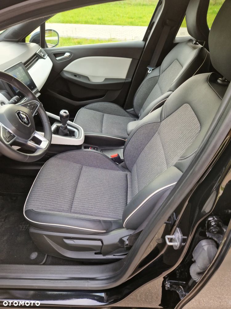 Renault Clio - 15