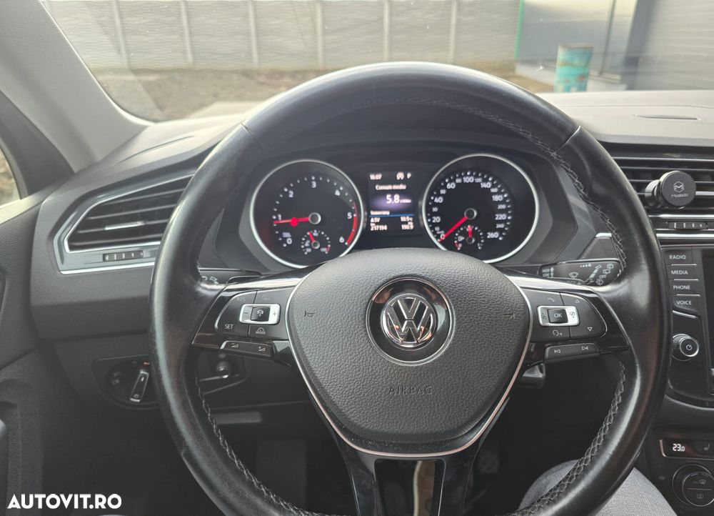 Volkswagen Tiguan 2.0 TDI SCR 4MOTION (BlueMotion Techn.) DSG Sound - 9