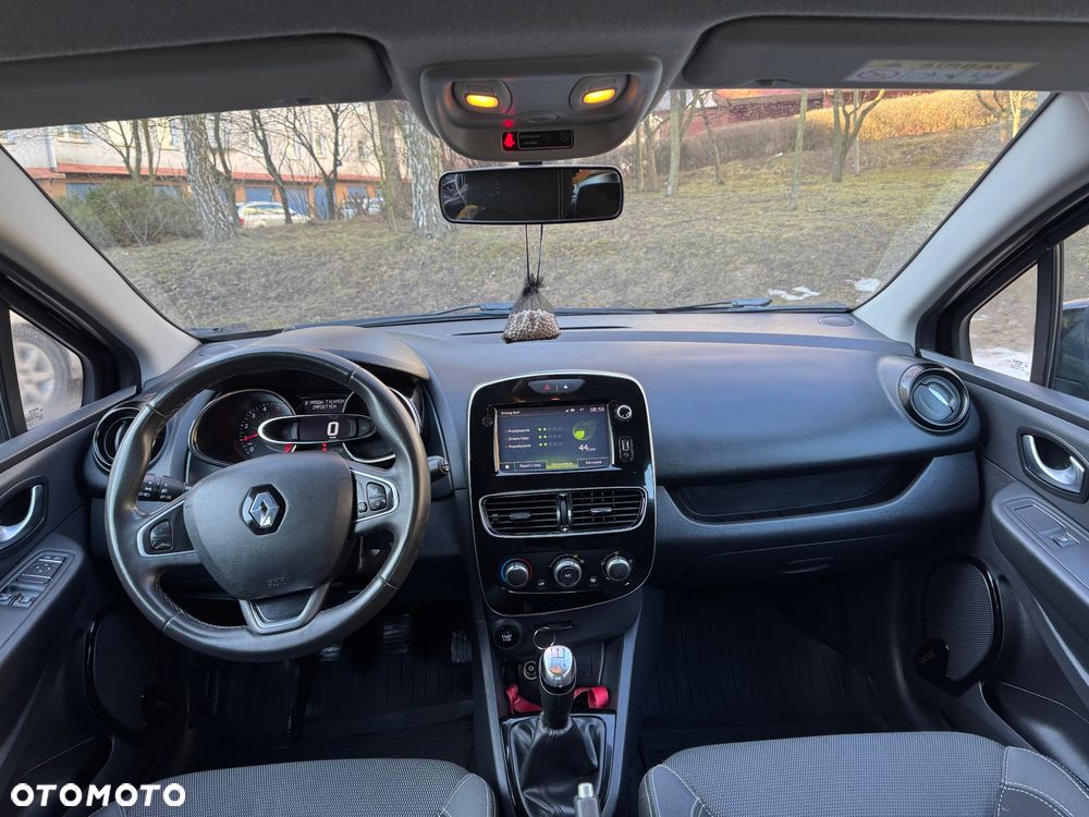 Renault Clio - 12
