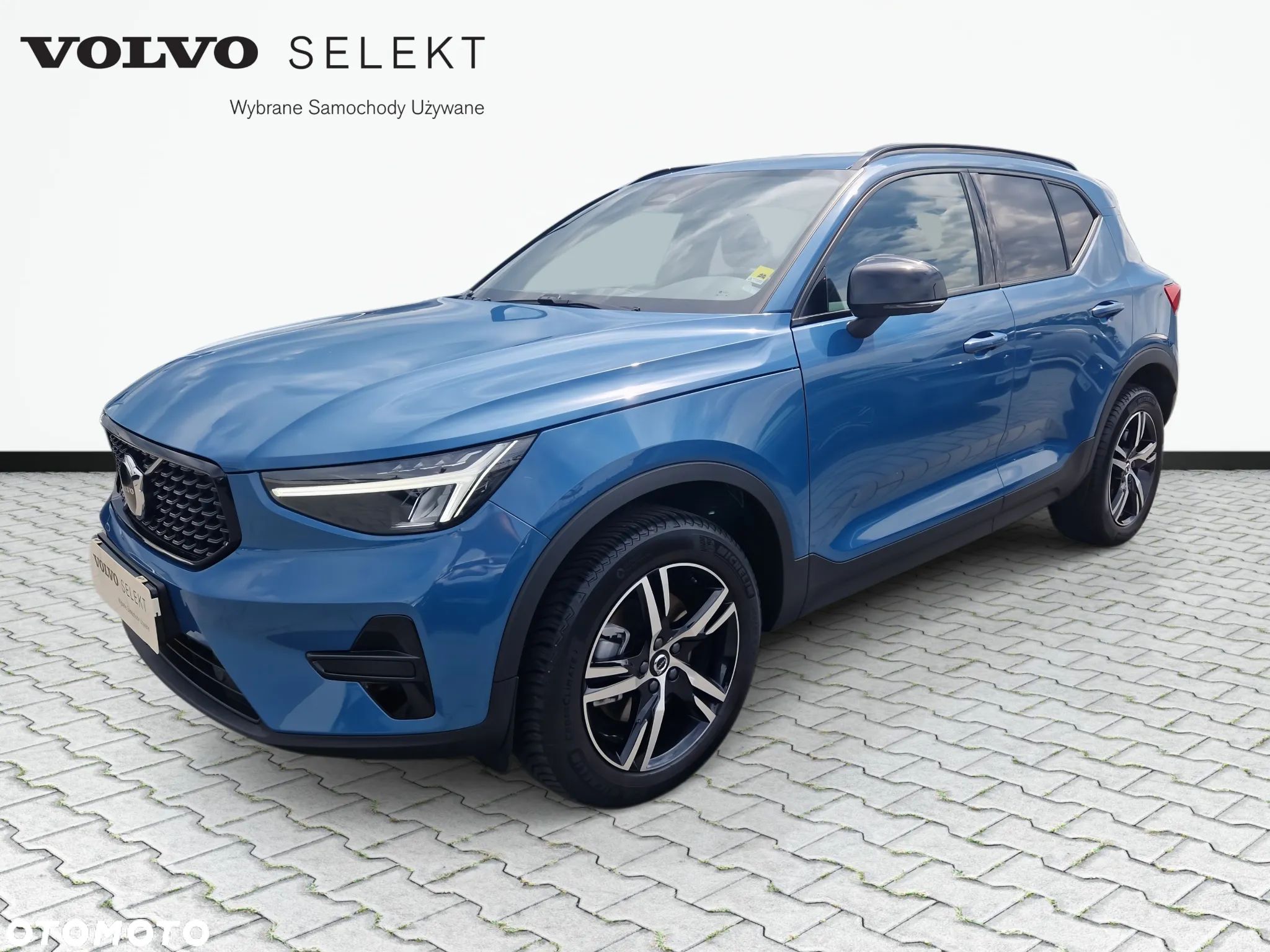 Volvo XC 40 B3 Plus Dark - 1