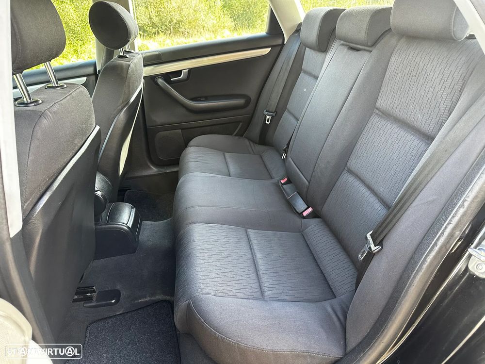 Audi A4 Avant 1.9 TDI Advance - 12