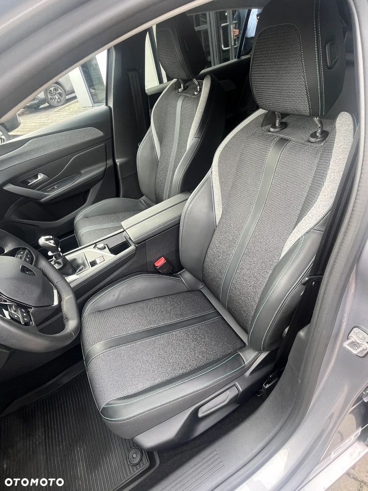 Peugeot 308 1.2 PureTech Allure Pack S&S - 11