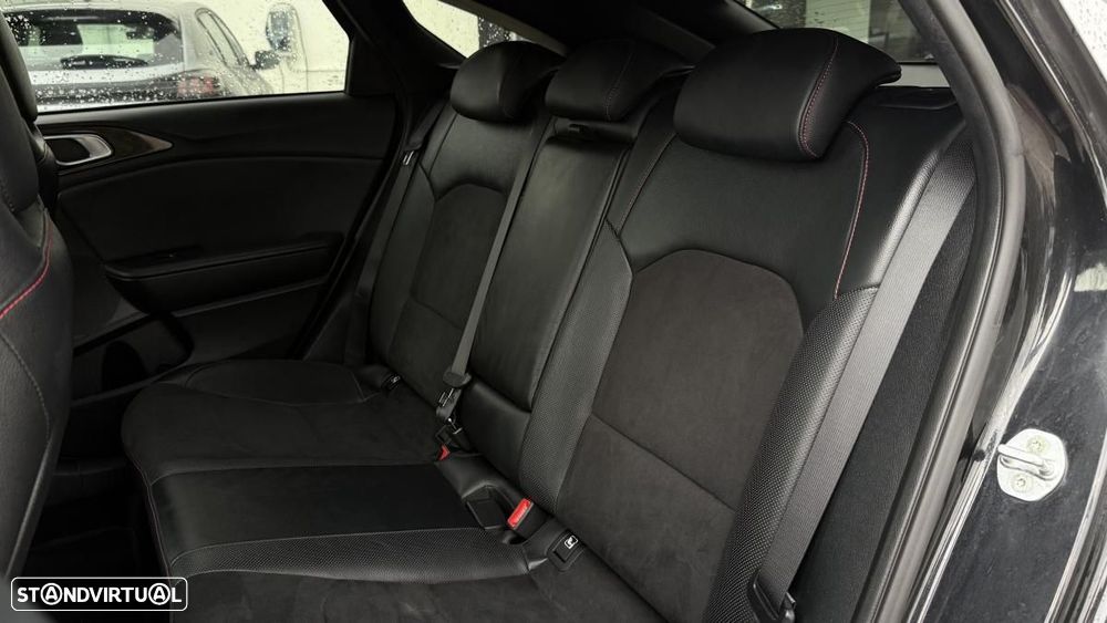 Kia ProCeed 1.6 T-GDI GT 7DCT - 38