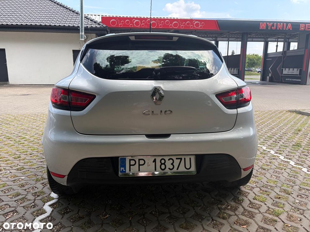 Renault Clio - 16