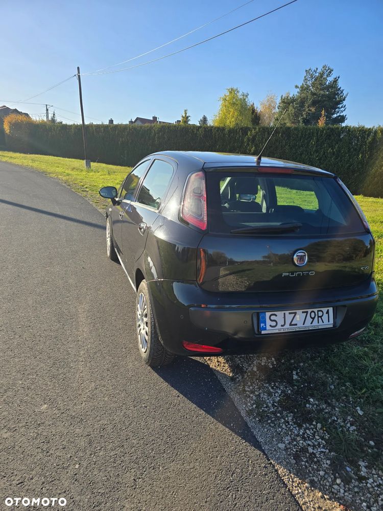 Fiat Punto 2010 photo 3
