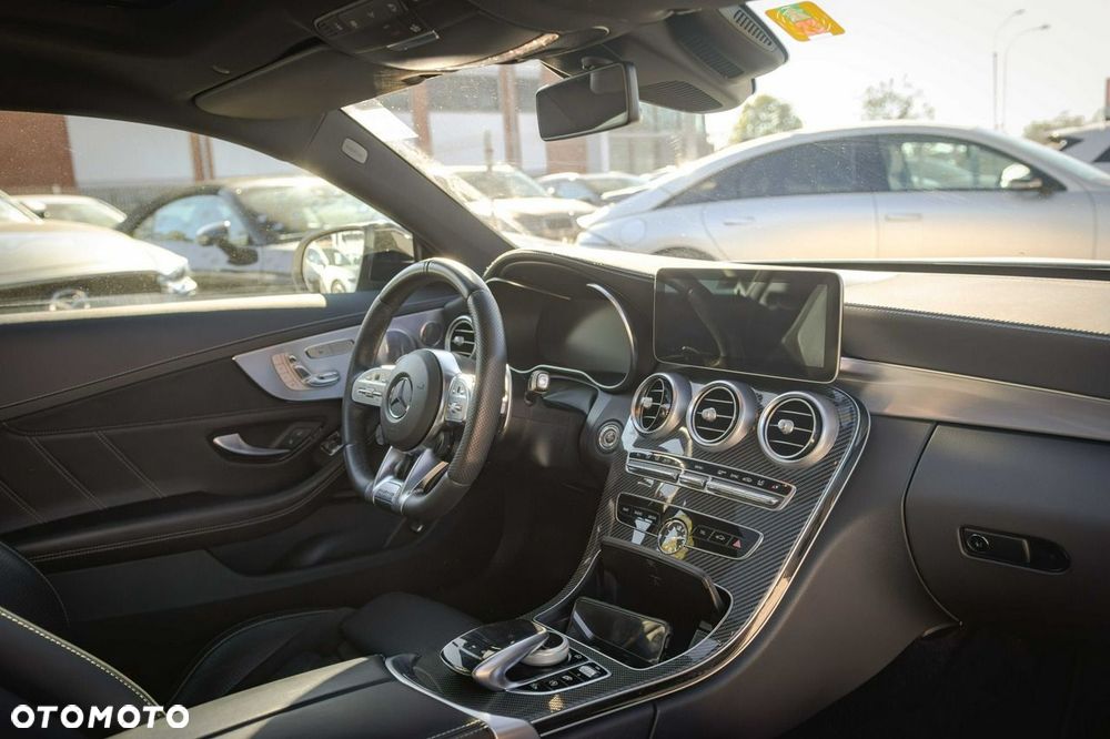 Mercedes-Benz Klasa C AMG 63 S - 17